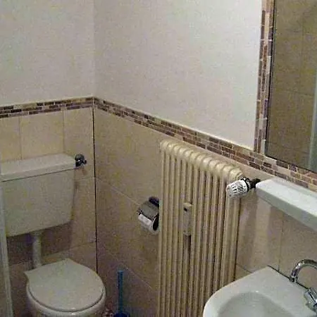 Hotel In Near Lift